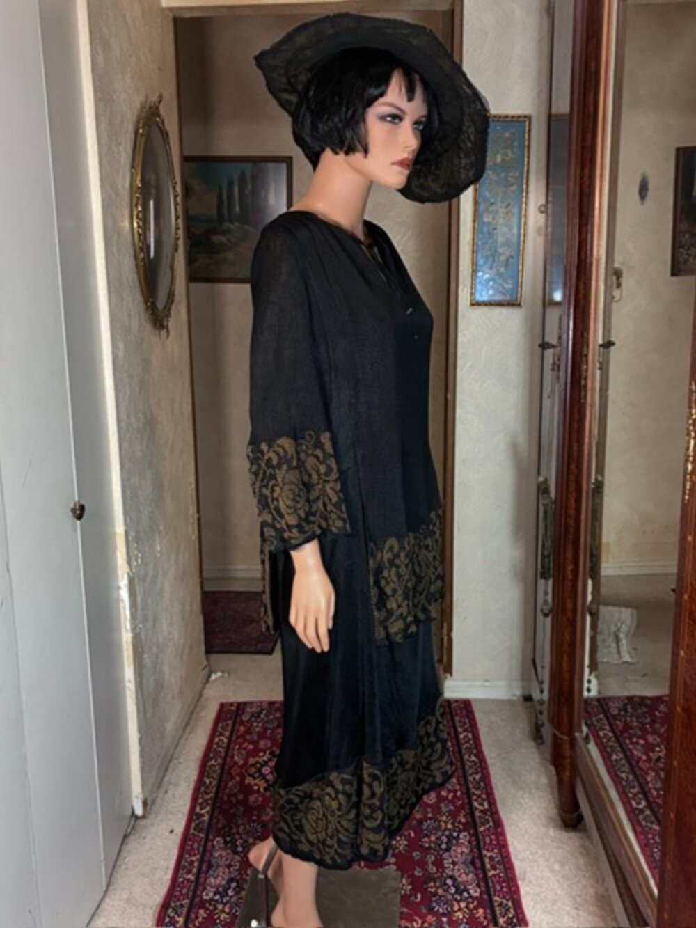 Made In France Designer label 5th Ave Silk Knit with Metallic Roses dress RARE L